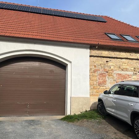 Ubytovani 1Kk Ve Zlonicich Slaný Esterno foto