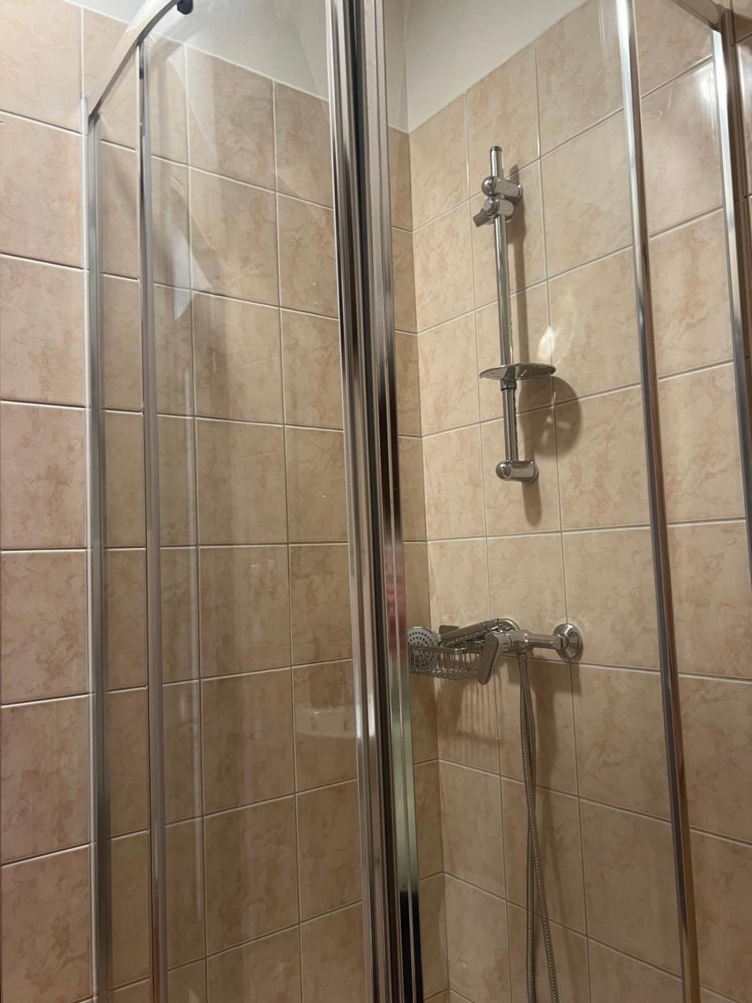 Ubytovani 1Kk Ve Zlonicich Slaný Esterno foto